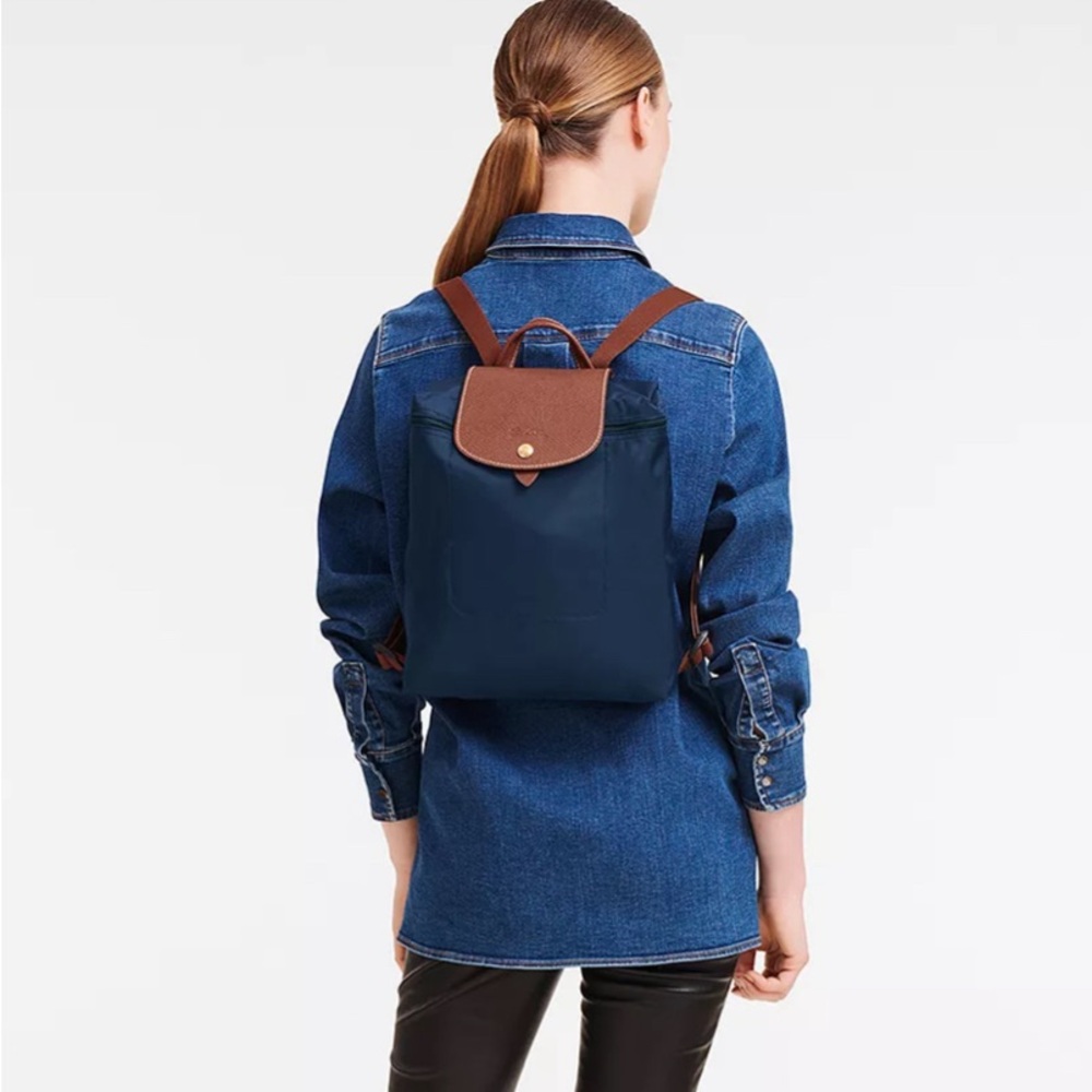 Longchamp Le Pliage Medium Backpack in Navy